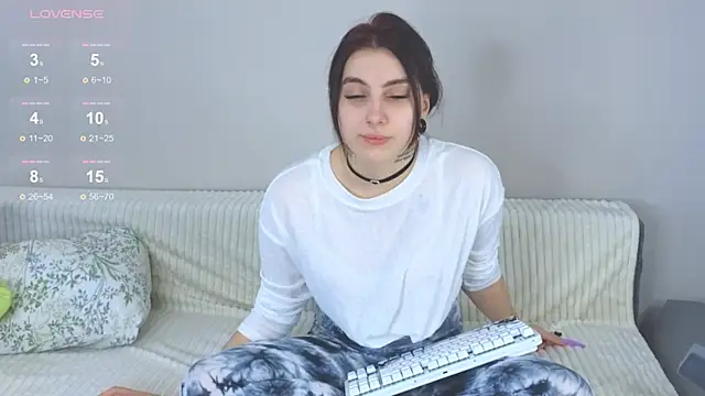 arcane doll online show from November 19, 2025, 5:29 am