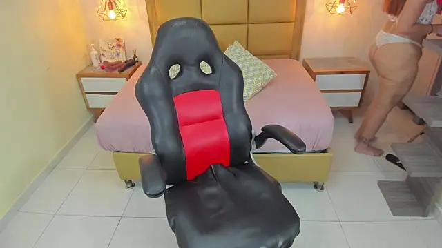 Snapshot of MELISSAROUGE chatting on October 30, 2025, 7:33 pm MELISSAROUGE online show from October 30, 2025, 7:33 pm