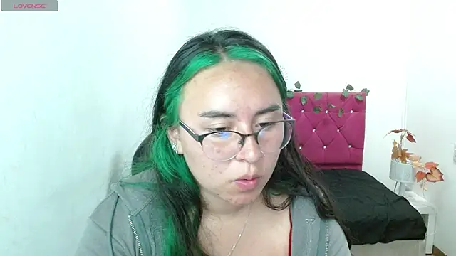 SashaGrey   online show from October 11, 2025, 3:35 pm