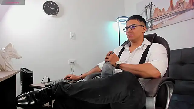 Dash Bukoski online show from November 6, 2025, 11:47 am