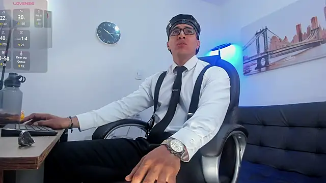 Snapshot of Dash_Bukoski chatting on October 7, 2025, 11:22 am Dash Bukoski online show from October 7, 2025, 11:22 am