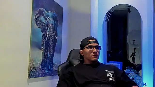 Dash Bukoski online show from February 12, 2026, 11:32 am