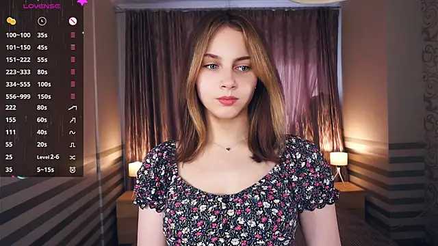 Snapshot of NylaNadler chatting on October 4, 2025, 6:15 am NylaNadler online show from October 4, 2025, 6:15 am