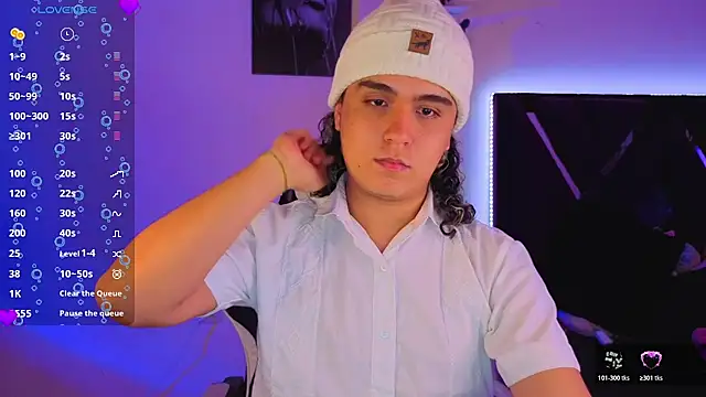 derek greyy  online show from April 13, 2026, 8:13 pm