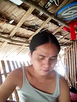 lexyyr17 online show from April 6, 2026, 2:07 am