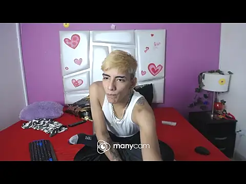 SkyAndSeth online show from October 22, 2025, 6:46 am