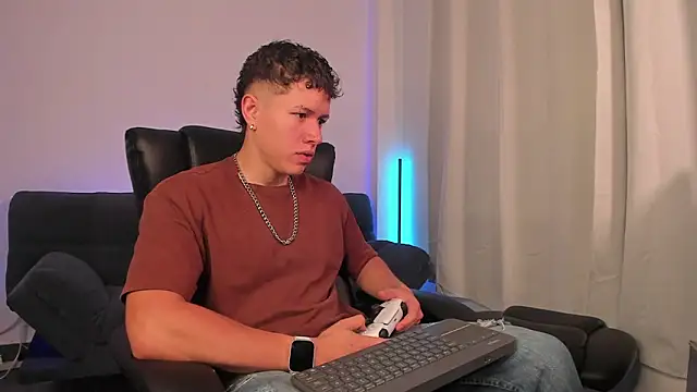 Snapshot of nathan_blake chatting on September 27, 2025, 7:09 pm nathan blake online show from September 27, 2025, 7:09 pm