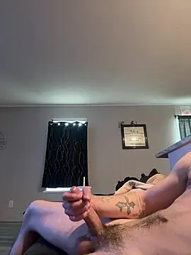 OscarBrow online show from April 22, 2026, 11:55 pm