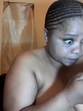 Snapshot of PRINCESSEMELXX93 chatting on October 14, 2025, 1:06 am PRINCESSEMELXX93 online show from October 14, 2025, 1:06 am