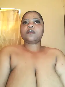 Snapshot of PRINCESSEMELXX93 chatting on October 15, 2025, 2:03 pm PRINCESSEMELXX93 online show from October 15, 2025, 2:03 pm