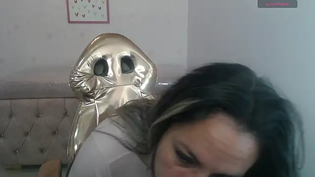 Snapshot of Jade_Jones_a chatting on February 18, 2026, 1:18 pm Jade Jones a online show from February 18, 2026, 1:18 pm