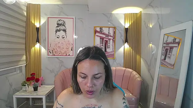 Jade Jones a online show from November 21, 2025, 3:38 am