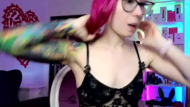 kulteacher online show from April 7, 2026, 12:07 pm