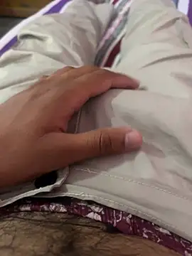 Superhotshanyaa online show from May 20, 2026, 5:26 am