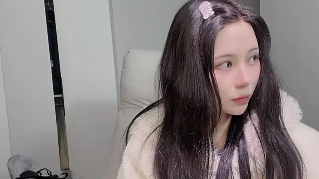 Amy-i online show from March 6, 2026, 5:08 pm