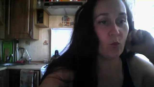 Amandda  online show from September 12, 2025, 8:36 am