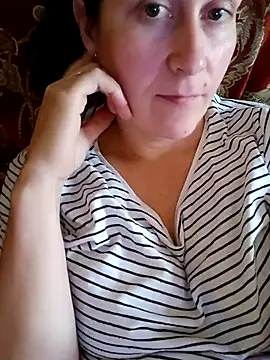 Amandda  online show from September 24, 2025, 9:27 am