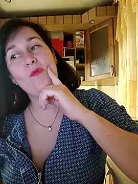 Amandda  online show from June 3, 2026, 7:07 pm