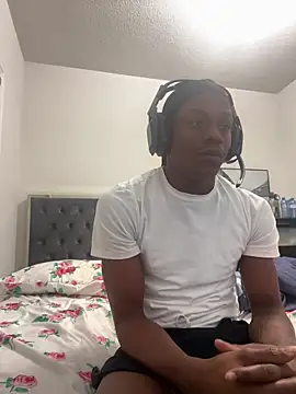 labishyoung25 online show from December 14, 2025, 8:53 am