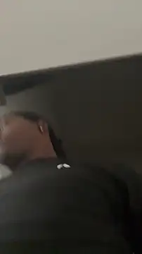 labishyoung25 online show from November 14, 2025, 2:10 pm