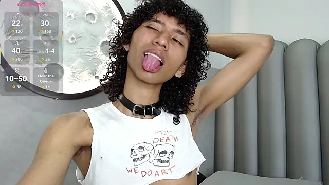 Snapshot of venus-03 chatting on October 4, 2025, 3:41 am venus-03 online show from October 4, 2025, 3:41 am