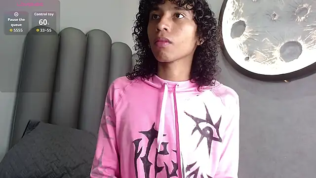 Snapshot of venus-03 chatting on October 18, 2025, 3:41 am venus-03 online show from October 18, 2025, 3:41 am