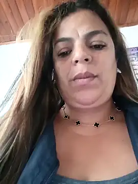 Snapshot of Mia-Glow chatting on February 19, 2026, 1:08 pm Mia-Glow online show from February 19, 2026, 1:08 pm