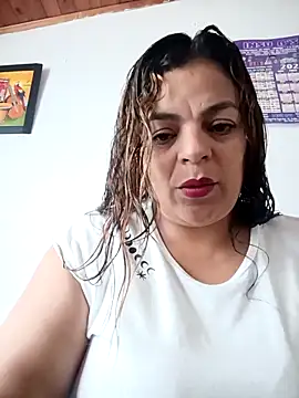 Snapshot of Mia-Glow chatting on February 22, 2026, 1:46 pm Mia-Glow online show from February 22, 2026, 1:46 pm