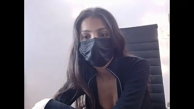  kamyaa09 online show from November 26, 2025, 4:29 pm