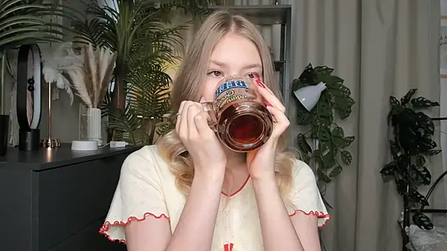 ChinBonnell online show from September 26, 2025, 5:47 am