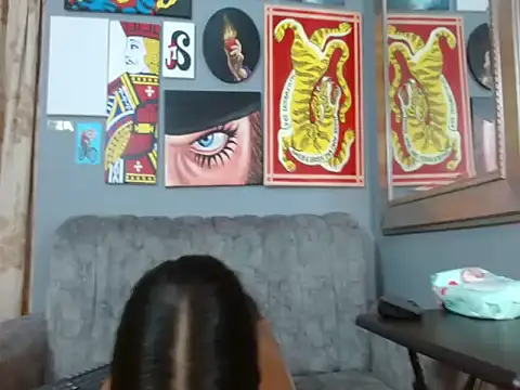 Snapshot of Candy_Biitch chatting on September 17, 2025, 1:35 pm Candy Biitch online show from September 17, 2025, 1:35 pm