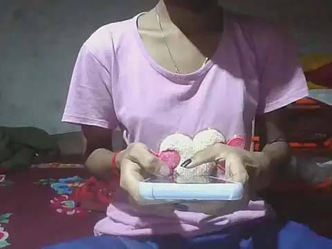 mala2580 online show from October 18, 2025, 5:48 pm