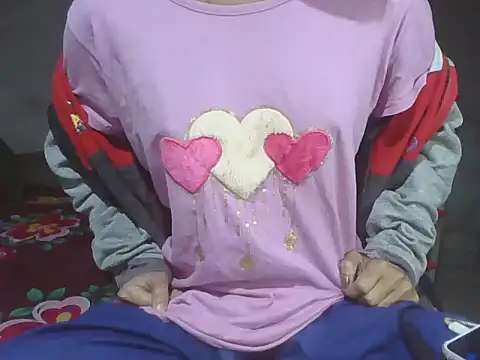 mala2580 online show from December 4, 2025, 7:13 pm