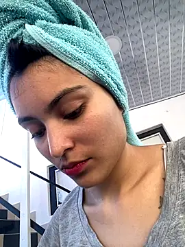 hotwife26 online show from October 7, 2025, 9:27 pm