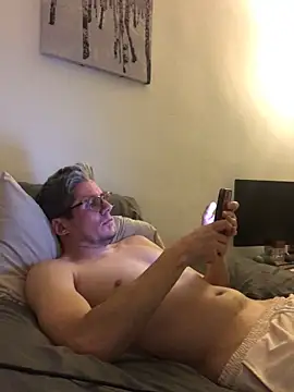 Snapshot of shyandchilling chatting on May 23, 2026, 9:14 pm shyandchilling online show from May 23, 2026, 9:14 pm