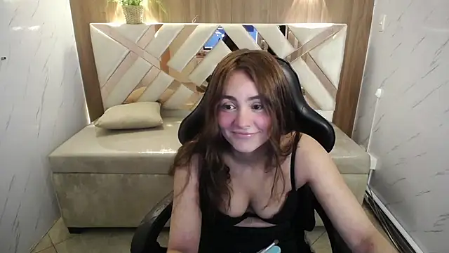 Snapshot of mia_millan_b chatting on October 22, 2025, 7:57 pm mia millan b online show from October 22, 2025, 7:57 pm