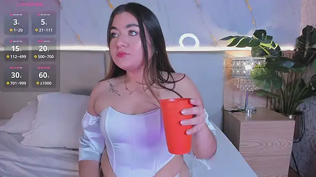 ChloeeMonroee online show from October 24, 2025, 12:37 pm