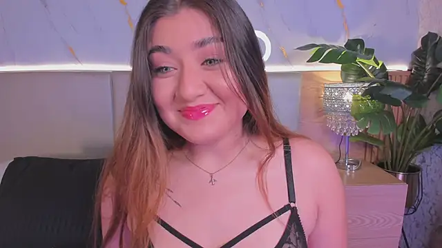 ChloeeMonroee online show from October 9, 2025, 11:55 am