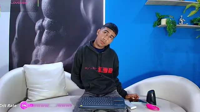 ender h0t online show from October 3, 2025, 2:18 pm