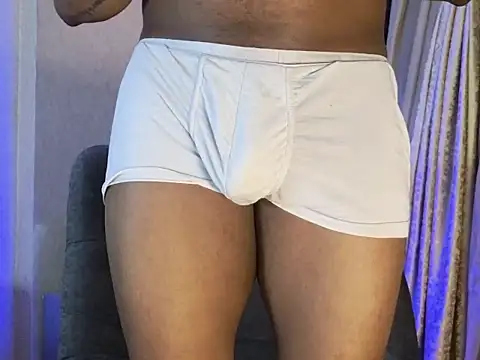 Snapshot of BenjaminCol_ chatting on September 23, 2025, 1:45 am BenjaminCol  online show from September 23, 2025, 1:45 am