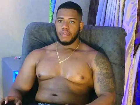 Snapshot of BenjaminCol_ chatting on October 12, 2025, 12:34 am BenjaminCol  online show from October 12, 2025, 12:34 am