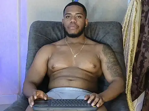 Snapshot of BenjaminCol_ chatting on October 29, 2025, 10:09 pm BenjaminCol  online show from October 29, 2025, 10:09 pm