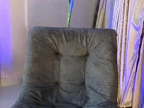 Snapshot of BenjaminCol_ chatting on October 11, 2025, 12:55 am BenjaminCol  online show from October 11, 2025, 12:55 am