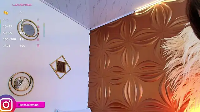 Snapshot of Jazmintorress chatting on September 27, 2025, 7:31 pm Jazmintorress online show from September 27, 2025, 7:31 pm