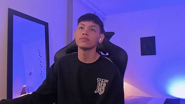 Snapshot of zeus_blaze chatting on September 29, 2025, 6:31 am zeus blaze online show from September 29, 2025, 6:31 am