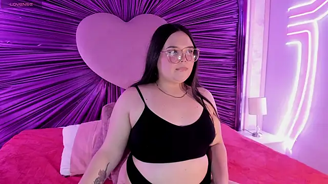 Snapshot of Lushi_Love chatting on September 25, 2025, 7:20 pm Lushi Love online show from September 25, 2025, 7:20 pm