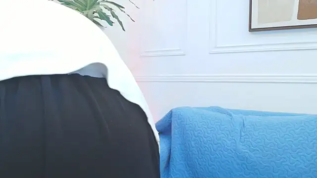 Naim Bennetsex online show from December 17, 2025, 5:07 pm