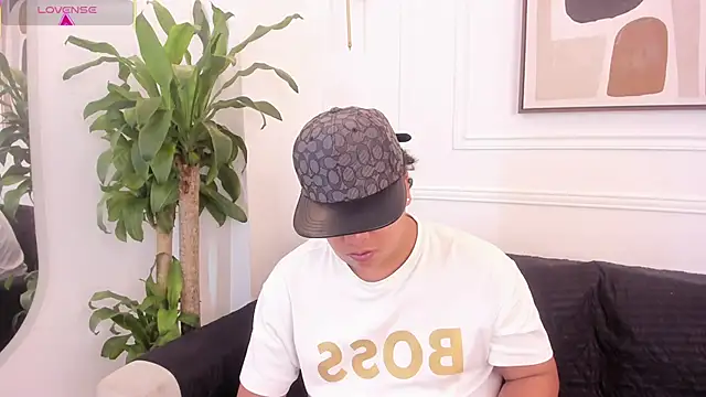 Snapshot of Naim_Bennetsex chatting on September 21, 2025, 4:56 pm Naim Bennetsex online show from September 21, 2025, 4:56 pm