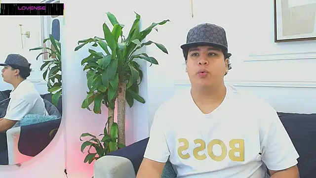 Snapshot of Naim_Bennetsex chatting on October 23, 2025, 7:01 pm Naim Bennetsex online show from October 23, 2025, 7:01 pm