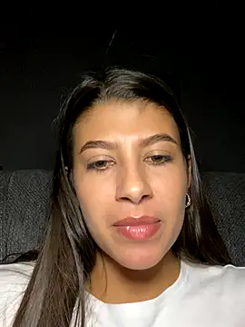 Snapshot of Lenapink19 chatting on October 10, 2025, 4:13 am Lenapink19 online show from October 10, 2025, 4:13 am